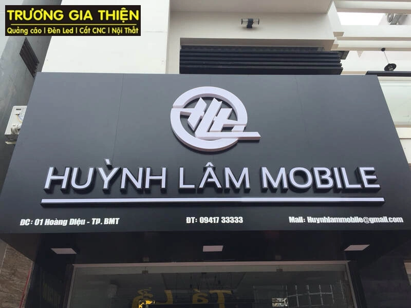 Chất liệu Alu nhẹ đẹp dễ thi công