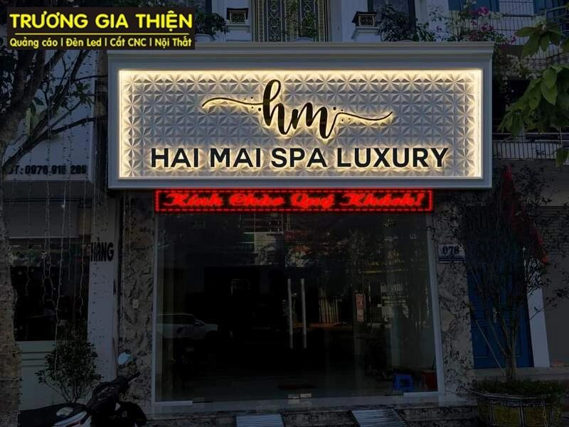 Mẫu bảng hiệu chữ nổi kết hợp đèn led vàng
