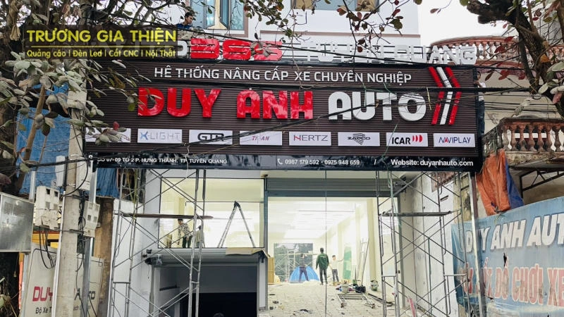 Biển hiệu thiết kế theo xu hướng mới, cập nhật liên tục.