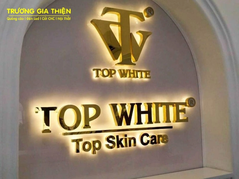 Mẫu chữ inox sáng chân cho trung tâm làm đẹp