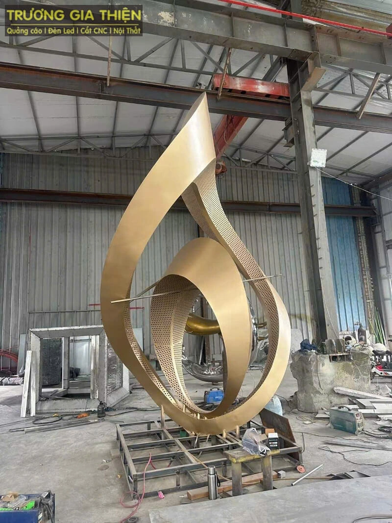 Gia công và sản xuất artwork tại xưởng