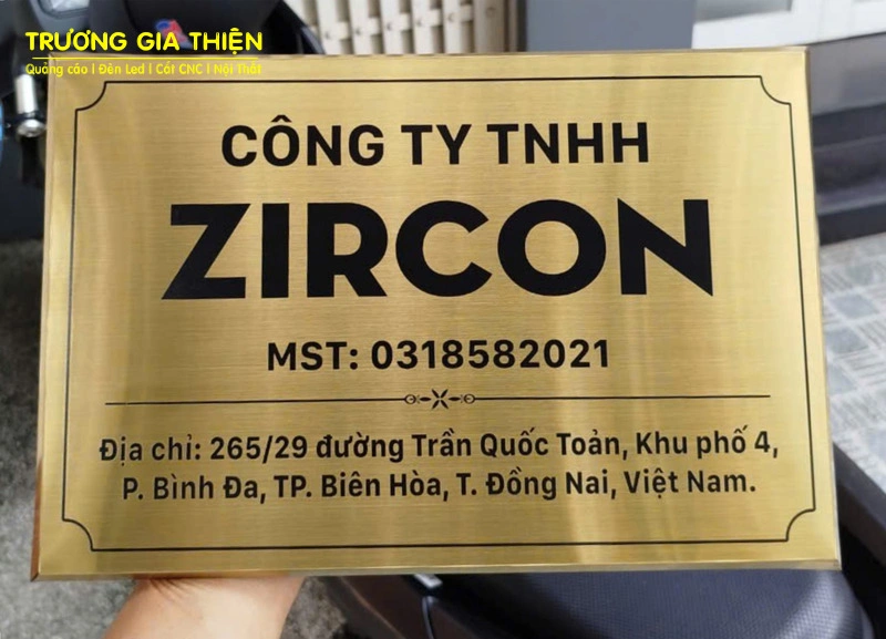 Bảng tên công ty inox vàng mang lại vẻ đẹp sang trọng