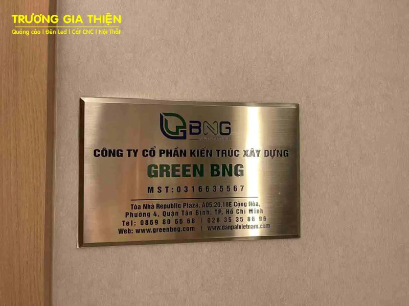 Bảng tên công ty inox tinh tế
