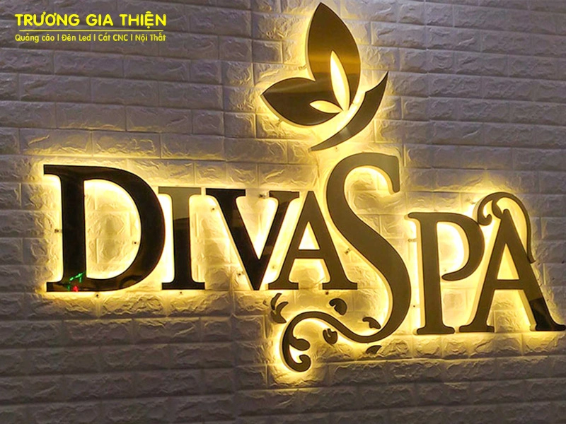 Sản phẩm chữ inox vàng do Trương Gia Thiện thiết kế, gia công