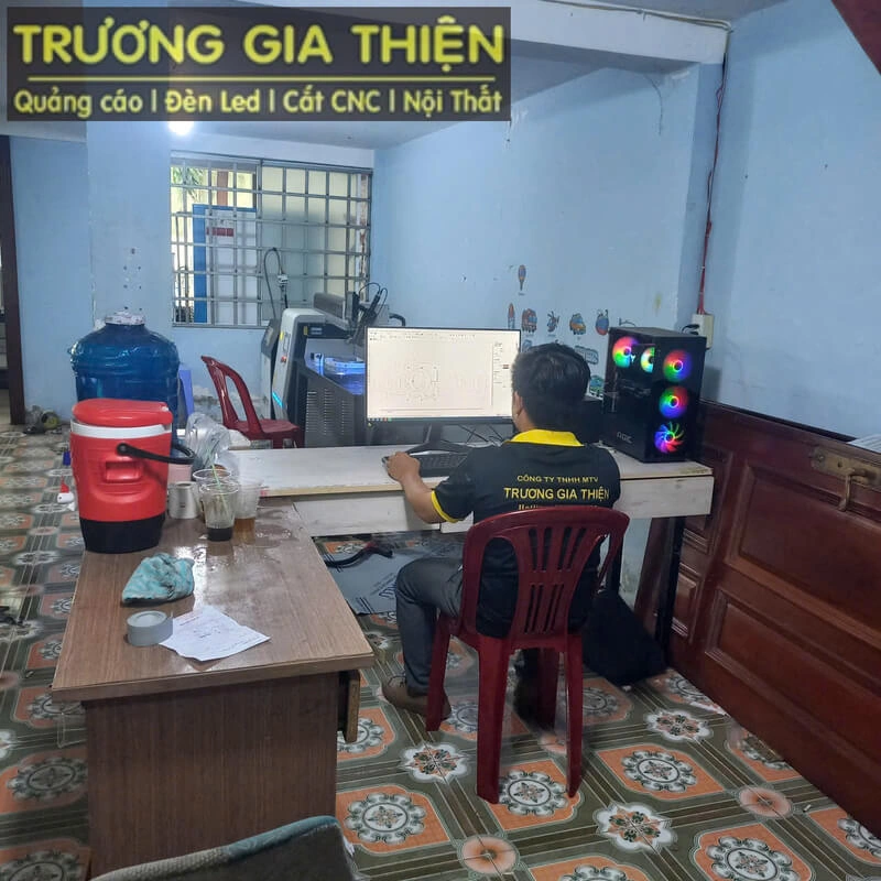 Thiết kế chữ inox theo font và màu sắc khách hàng yêu cầu