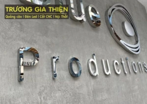 Chữ Inox Trắng Gương: Tiêu Chuẩn Kỹ Thuật, Vật Liệu & Ứng Dụng