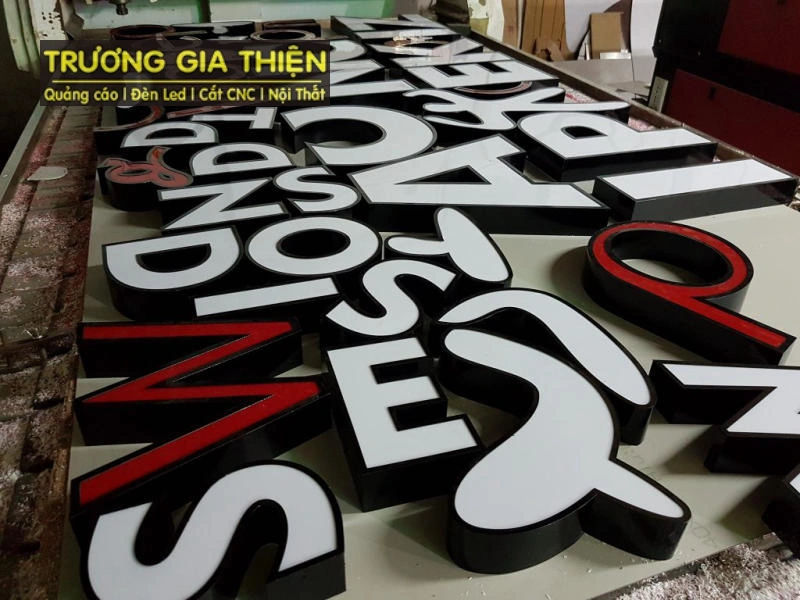 Tông màu chuẩn xác, sơn bám chắc không bong tróc.