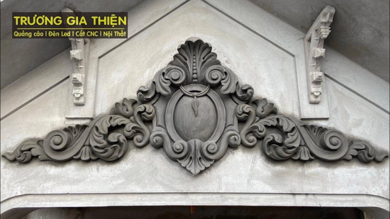 Phù điêu trang trí theo hoa văn cổ