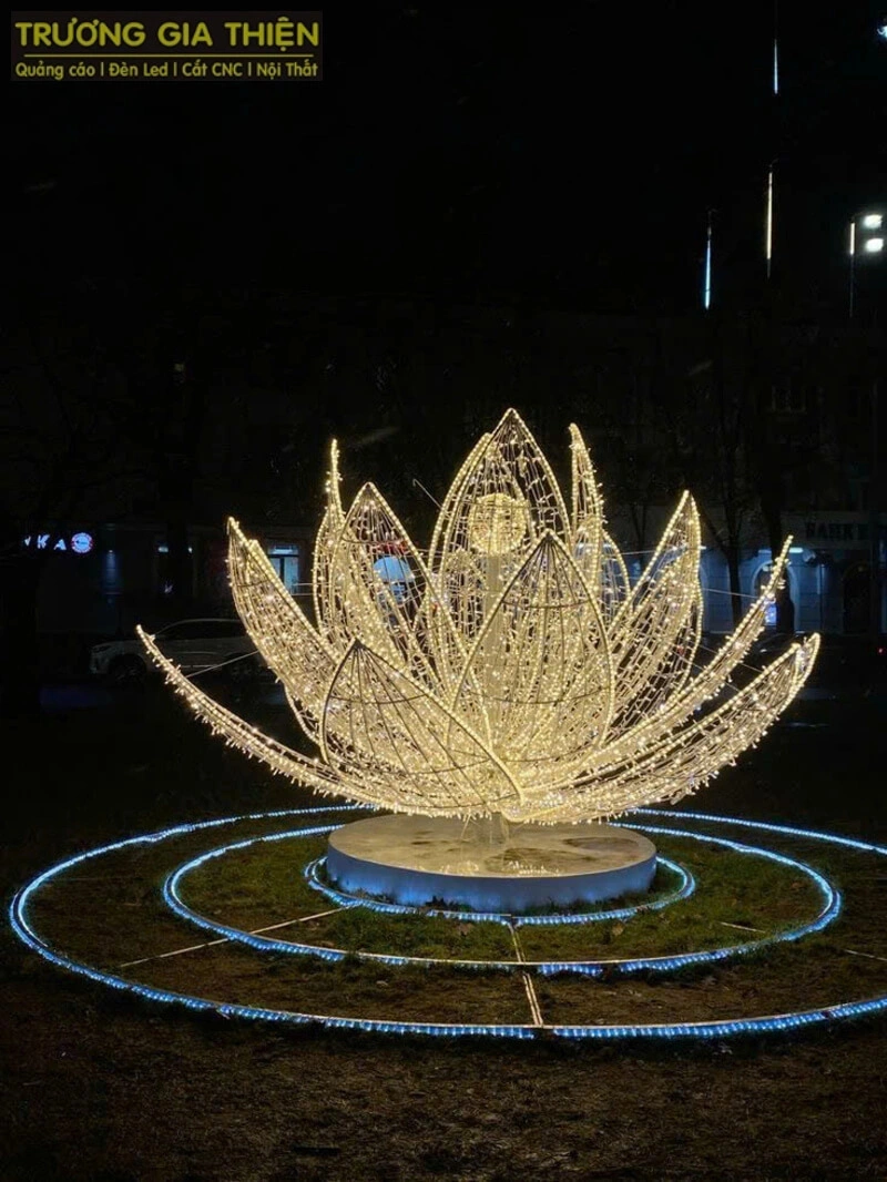 Mô hình hoa ở bùng binh