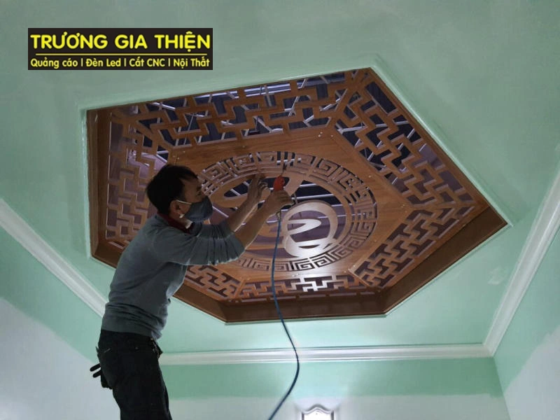 Thi công tấm ốp tường 3D, trần trang trí