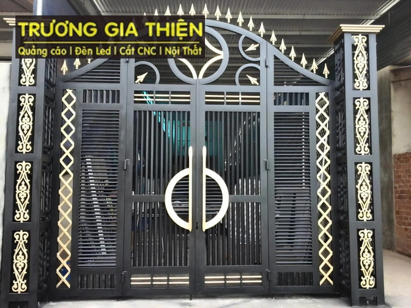 Cổng CNC kết hợp hiện đại và cổ điển