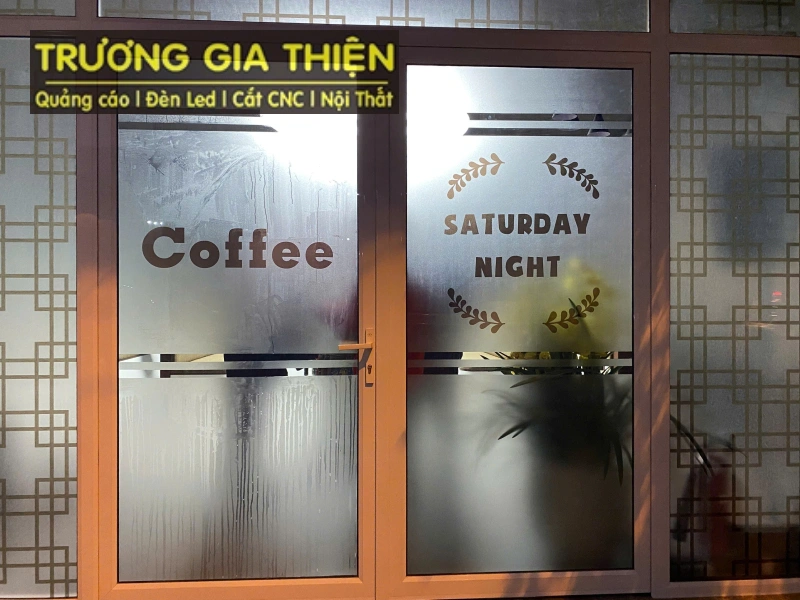 Dịch vụ gia công cắt CNC kính chi tiết theo yêu cầu