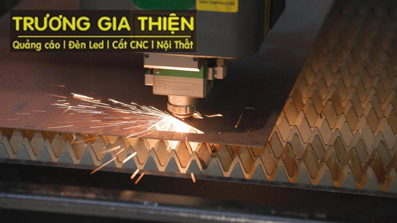 Máy cắt CNC Router