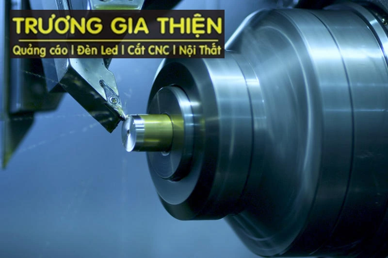 Máy cắt CNC (viết tắt của Computer Numerical Control) là hệ thống gia công cơ khí tự động được điều khiển bằng phần mềm máy tính