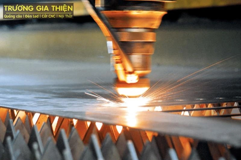 Cắt Laser