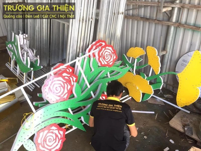 Trương Gia Thiện - Đơn vị thi công LED đường phố uy tín và chất lượng